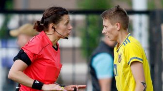 Целый ряд футбольных арбитров в Украине пройдут допрос по делу об организации договорных встреч